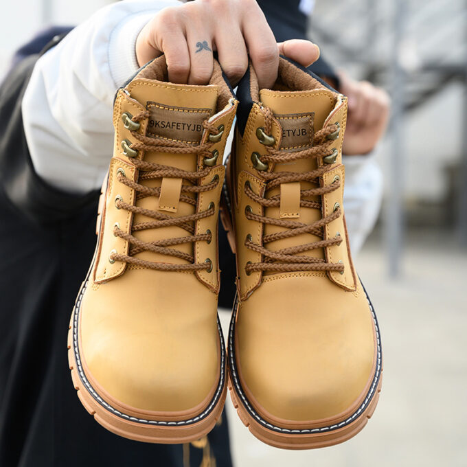 Armour 916 Safety Trainers Shoes
